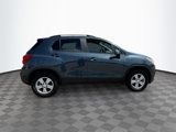 Used 2022 Chevrolet Trax LT image 3