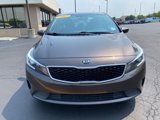 Used 2017 Kia Forte LX image 3