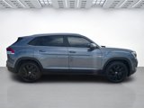 Used 2024 Volkswagen Atlas Cross Sport SE w/ Panoramic Sunroof Package image 2