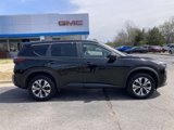Used 2023 Nissan Rogue SV image 2