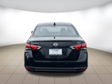 Used 2021 Nissan Versa SV image 4