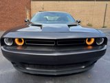 Used 2019 Dodge Challenger SXT image 2
