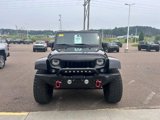 Used 2018 Jeep Wrangler Unlimited Sahara image 2