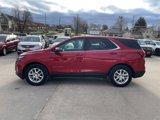 Used 2022 Chevrolet Equinox LT image 2