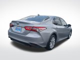 Used 2020 Toyota Camry LE image 5