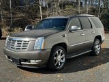 Used 2014 Cadillac Escalade Luxury image 3