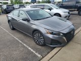 Used 2024 Nissan Altima 2.5 SV image 3
