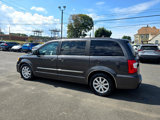 Used 2016 Chrysler Town & Country Touring image 3