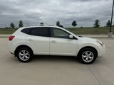 Used 2010 Nissan Rogue SL w/ Premium Pkg image 6