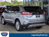 Used 2022 Ford Edge Titanium image 2