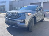 Used 2023 Ford Explorer XLT w/ Equipment Group 202A image 5