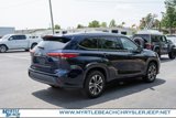 Used 2020 Toyota Highlander XLE image 6