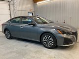 Used 2024 Nissan Altima 2.5 SV image 3