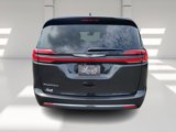 Used 2023 Chrysler Pacifica Touring-L image 6