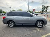 Used 2020 Nissan Pathfinder SV image 2