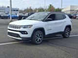 New 2025 Jeep Compass Limited image 2