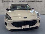 Used 2022 Ford Escape SE w/ SE Sport Appearance Package image 2