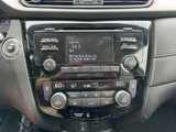 Used 2017 Nissan Rogue SV image 5
