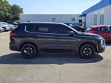 Used 2024 Mitsubishi Outlander SE image 5