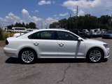 Used 2019 Volkswagen Passat 2.0T Wolfsburg image 4