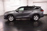 Used 2021 Toyota Highlander LE image 4