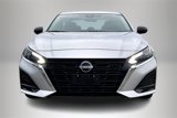 Used 2024 Nissan Altima 2.5 SV image 2