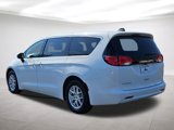 Used 2022 Chrysler Voyager LX image 5