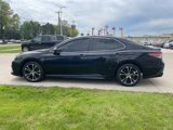 Used 2018 Toyota Camry SE image 4