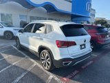Used 2023 Volkswagen Taos SE image 2