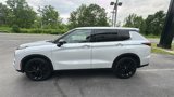 Used 2022 Mitsubishi Outlander SEL Black Edition image 2