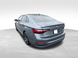 Used 2022 Volkswagen Jetta SE w/ Panoramic Sunroof Package image 5