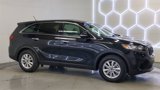 Used 2019 Kia Sorento LX image 2
