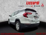 Used 2022 GMC Terrain SLE image 4