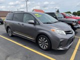 Used 2020 Toyota Sienna LE image 2