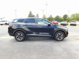 Used 2023 Kia Sportage LX image 2