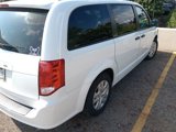 Used 2019 Dodge Grand Caravan SE image 3
