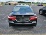 Used 2020 Toyota Camry LE image 3
