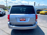 Used 2017 Dodge Grand Caravan SXT w/ Driver Convenience Group image 6