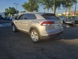Used 2020 Volkswagen Atlas Cross Sport SE w/ Towing Package image 3