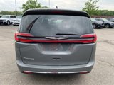 Used 2023 Chrysler Pacifica Touring-L image 4