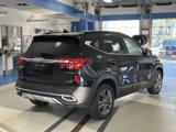 Used 2023 Kia Seltos S w/ Navigation Package image 5