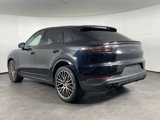 Used 2022 Porsche Cayenne Platinum Edition image 3