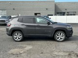 Certified 2022 Jeep Compass Limited image 2