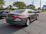 Used 2020 Toyota Camry LE image 3