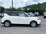 Used 2023 Kia Soul S image 2