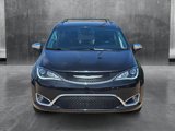 Used 2018 Chrysler Pacifica Limited image 2