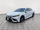 Used 2023 Toyota Camry SE image 3