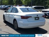 Used 2020 Volkswagen Jetta SE image 3