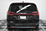 Used 2023 Chrysler Pacifica Touring-L image 5
