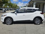 Used 2023 Nissan Kicks SV image 2